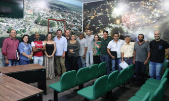 EMPREGO, RENDA E PRODUÇÃO AGRÍCOLA: PREFEITURA E CÂMARA DISCUTEM FUNCIONAMENTO DO PARQUE INDUSTRIAL DE ARAPUTANGA