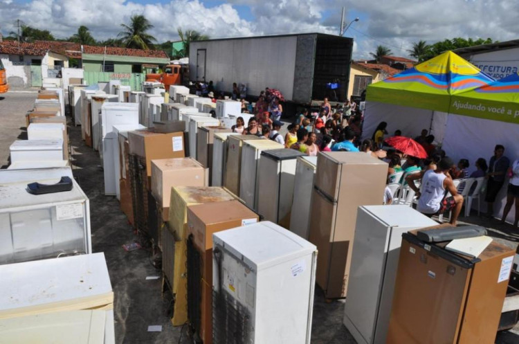 Em Cuiaba, Energisa informa que vai trocar geladeiras velhas por novas de 450 famílias