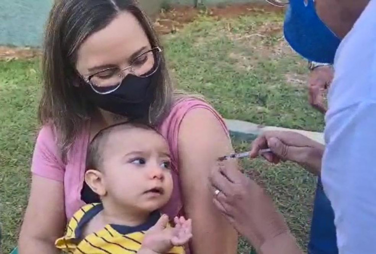 LACTANTES COM FILHOS DE 2 ANOS FORAM VACINADAS EM INDIAVAÍ