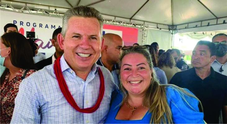 VEREADORA DE ARAPUTANGA É CONVIDADA A SER CANDIDATA A DEPUTADA ESTADUAL