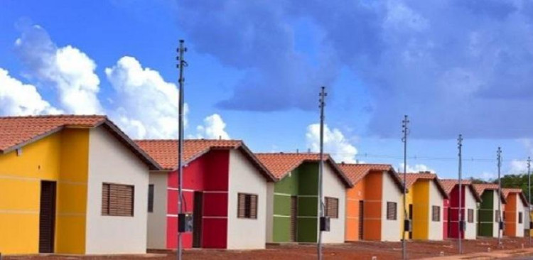 APOROFOBIA: Construção de casas populares gera polêmica e moradora comete ato de APAROFOBIA em Araputanga